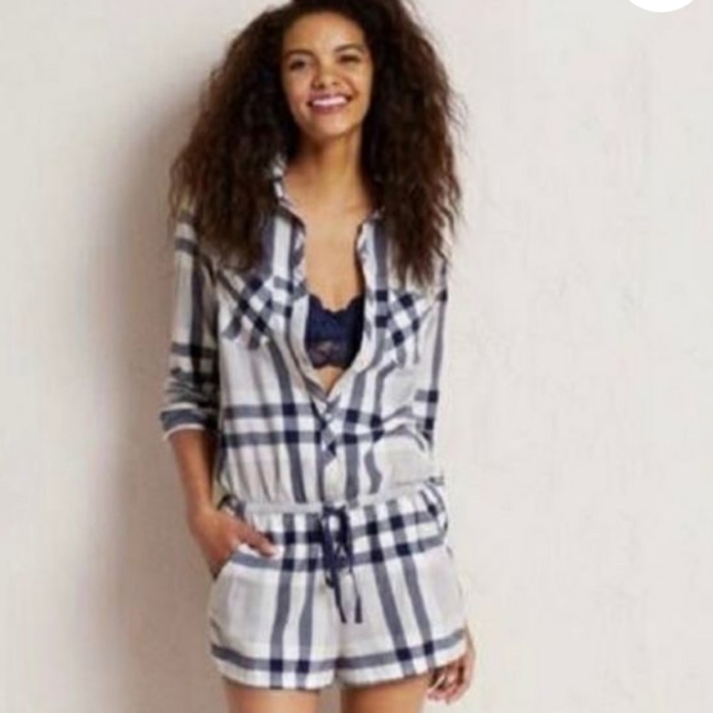 Aerie Plaid Flannel Long Sleeve Pajama Romper in Grey & Navy Size XS